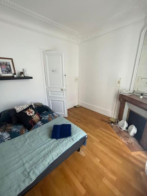 Guest Room Nearby Champs Elysees Paris Exterior photo